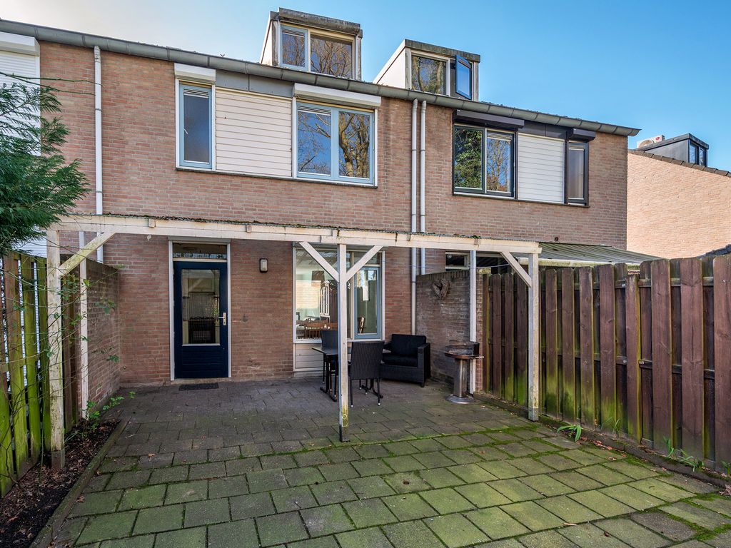 Hertenkamp 76, TEGELEN