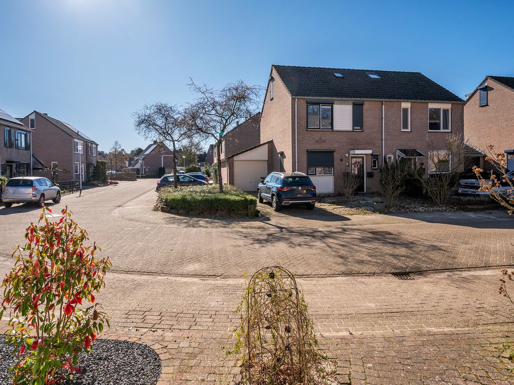 Hertenkamp 76, TEGELEN