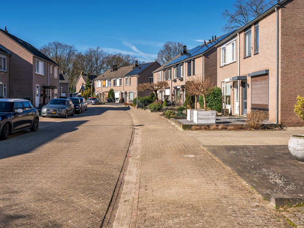 Hertenkamp 76, TEGELEN