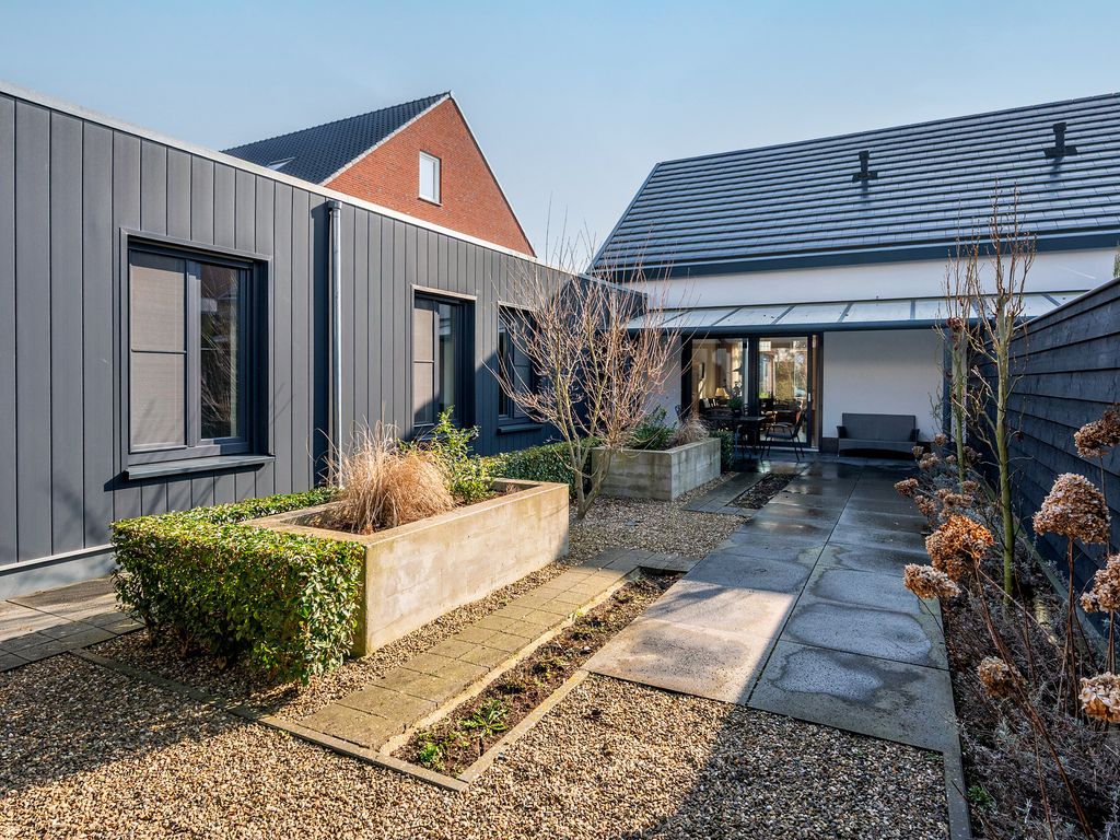 Kapelaan Slotsstraat 68, GRUBBENVORST