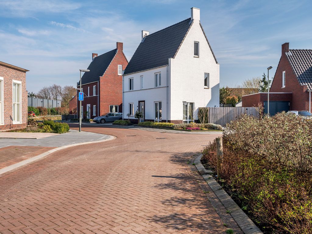 Kapelaan Slotsstraat 68, GRUBBENVORST