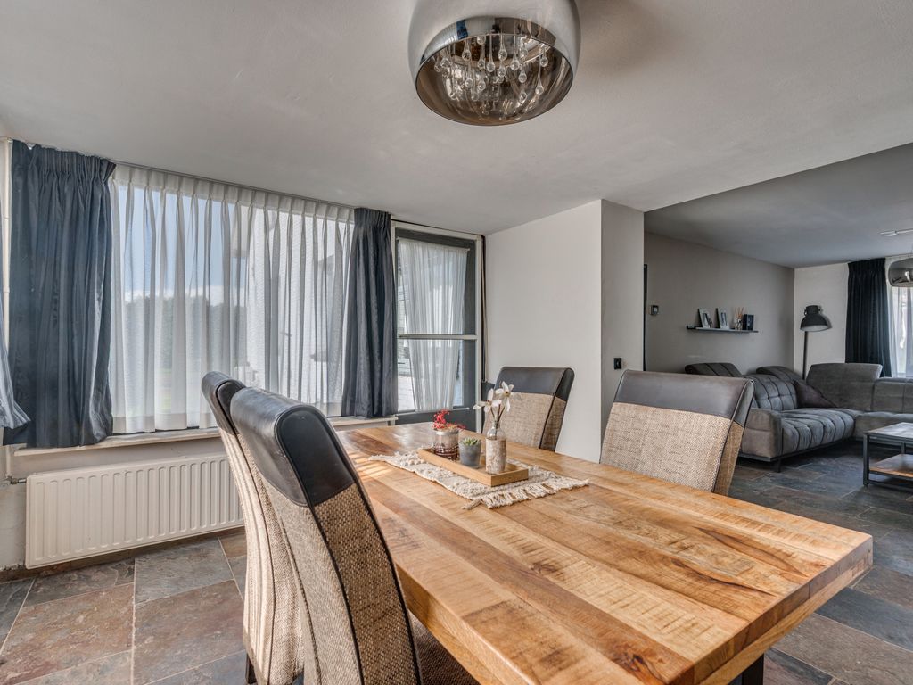 Mgr Aertsstraat 28, SWOLGEN