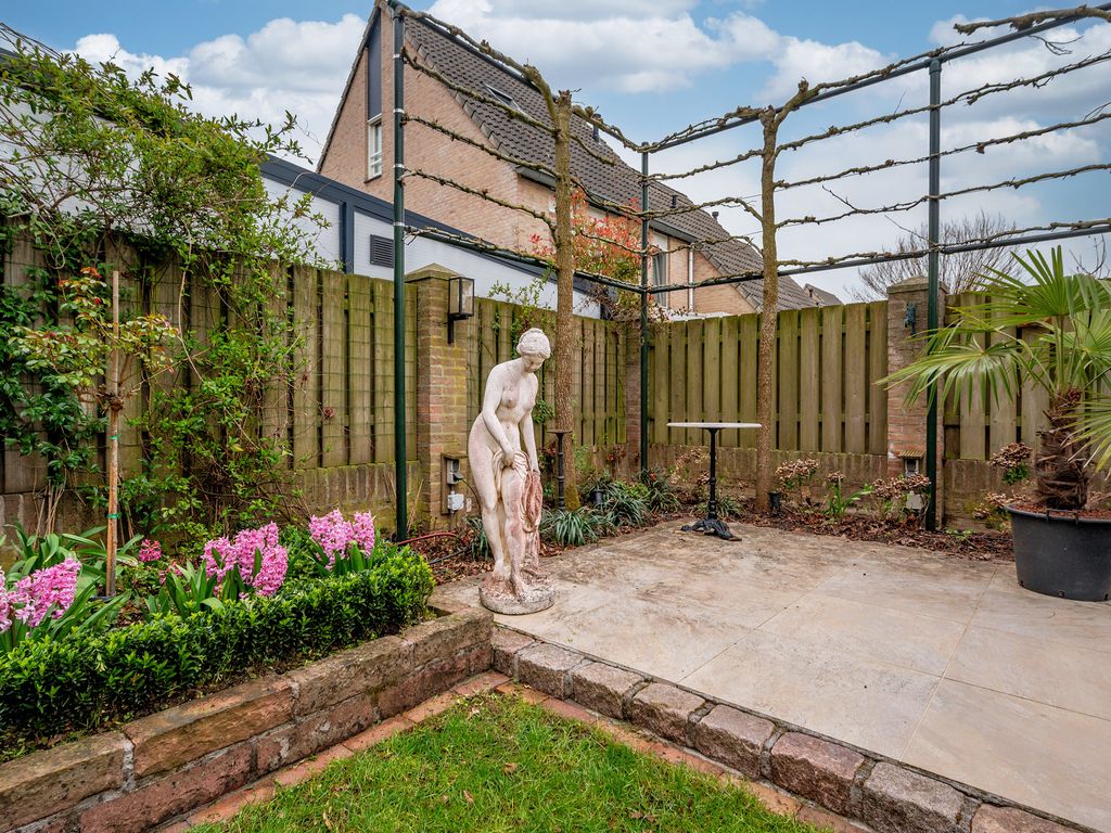 Paulus Potterstraat 6, BAARLO