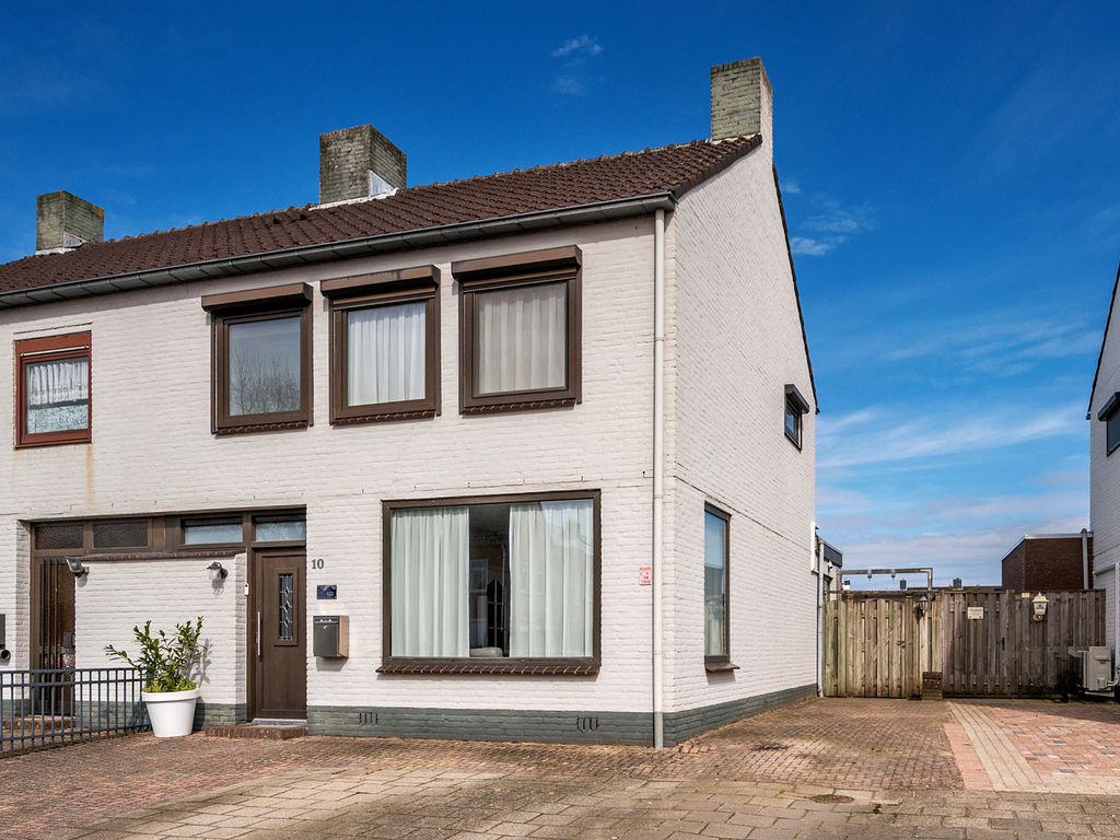 Burg Cremersstraat 10, GRUBBENVORST