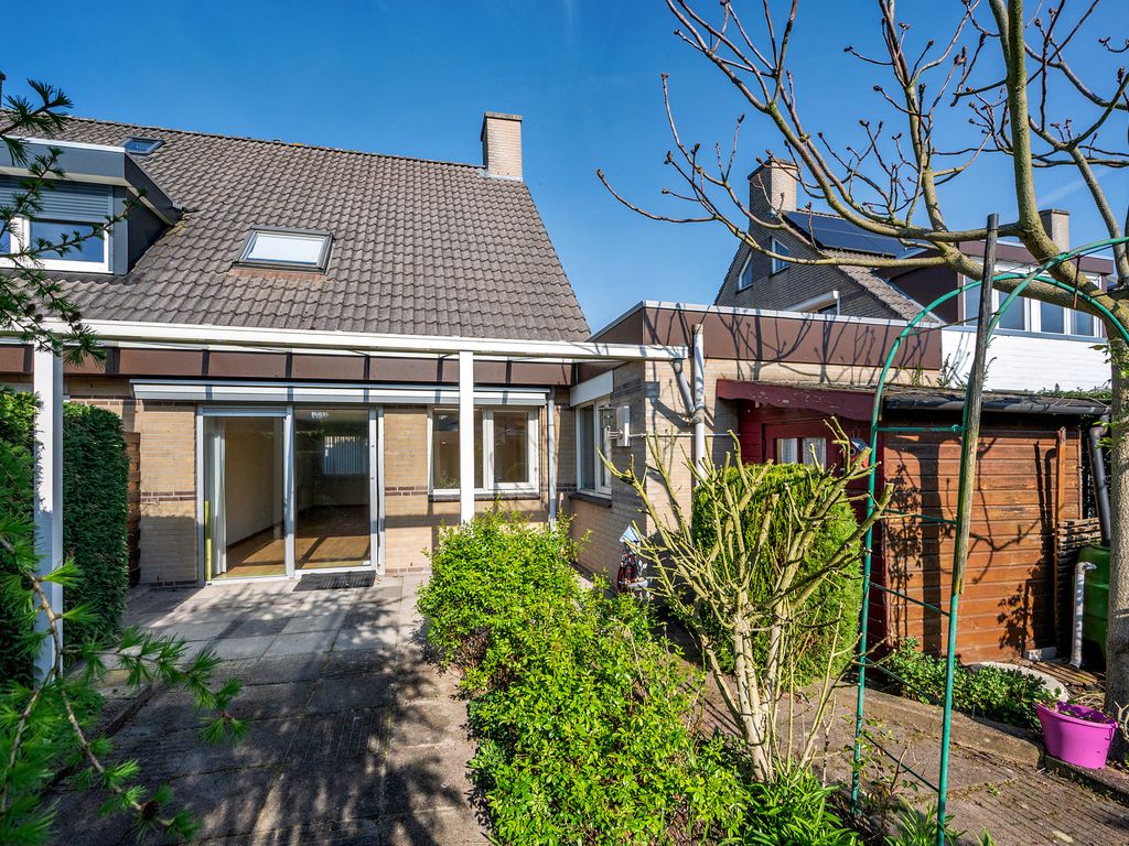 Jan van Broekhuizenstraat 17, VENLO