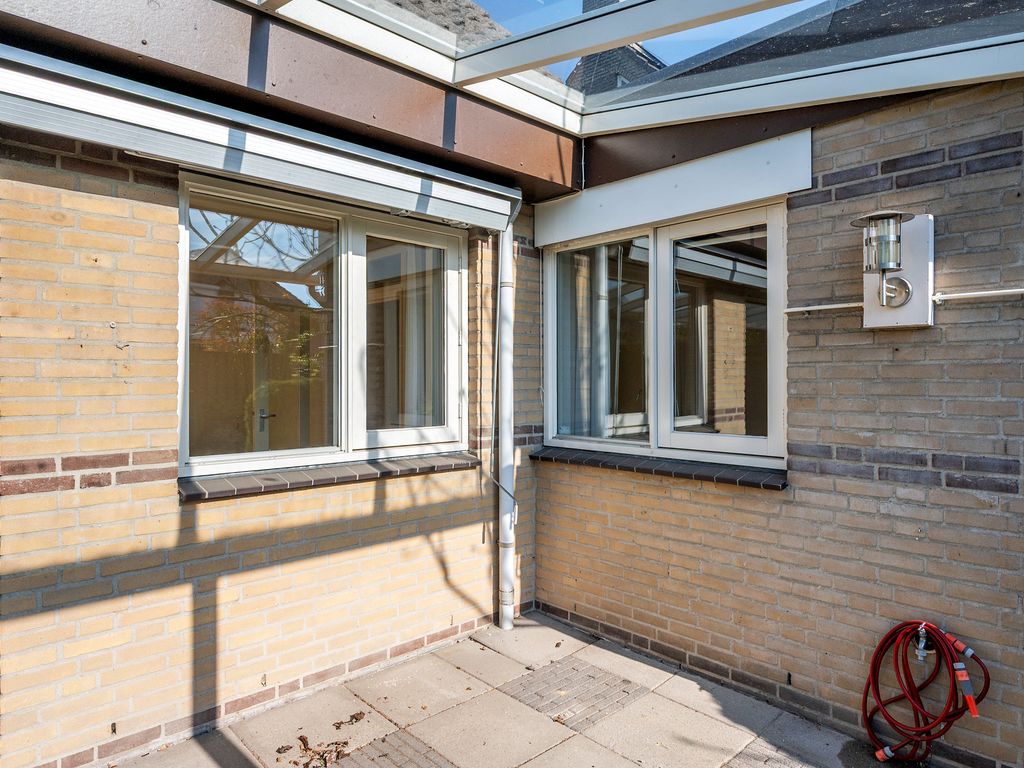 Jan van Broekhuizenstraat 17, VENLO