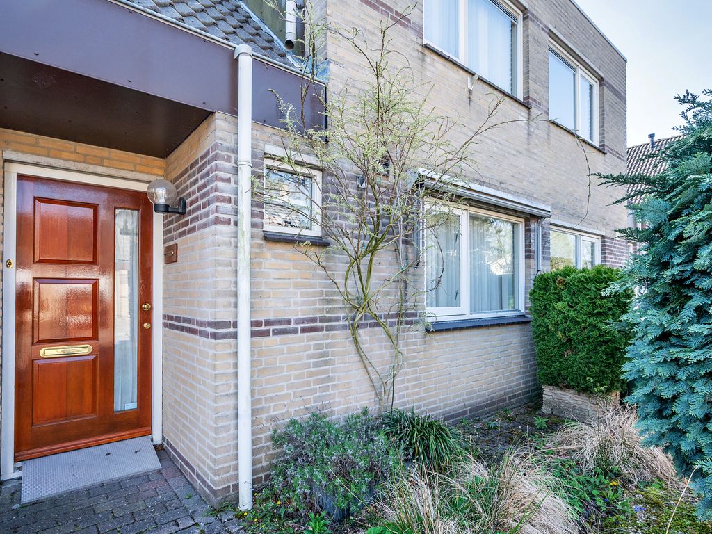 Jan van Broekhuizenstraat 17, VENLO