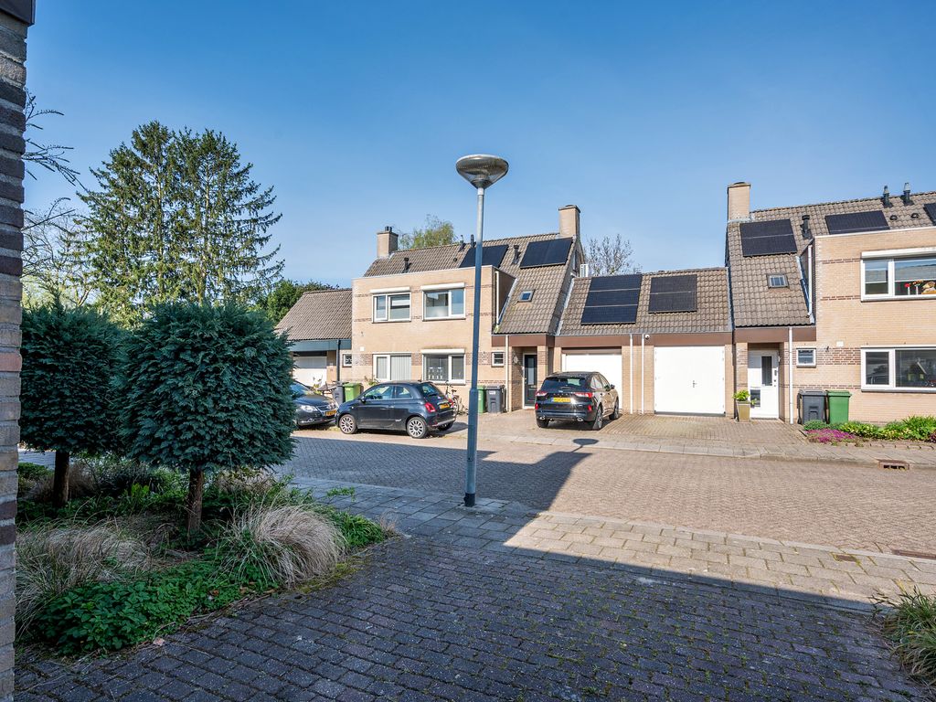 Jan van Broekhuizenstraat 17, VENLO