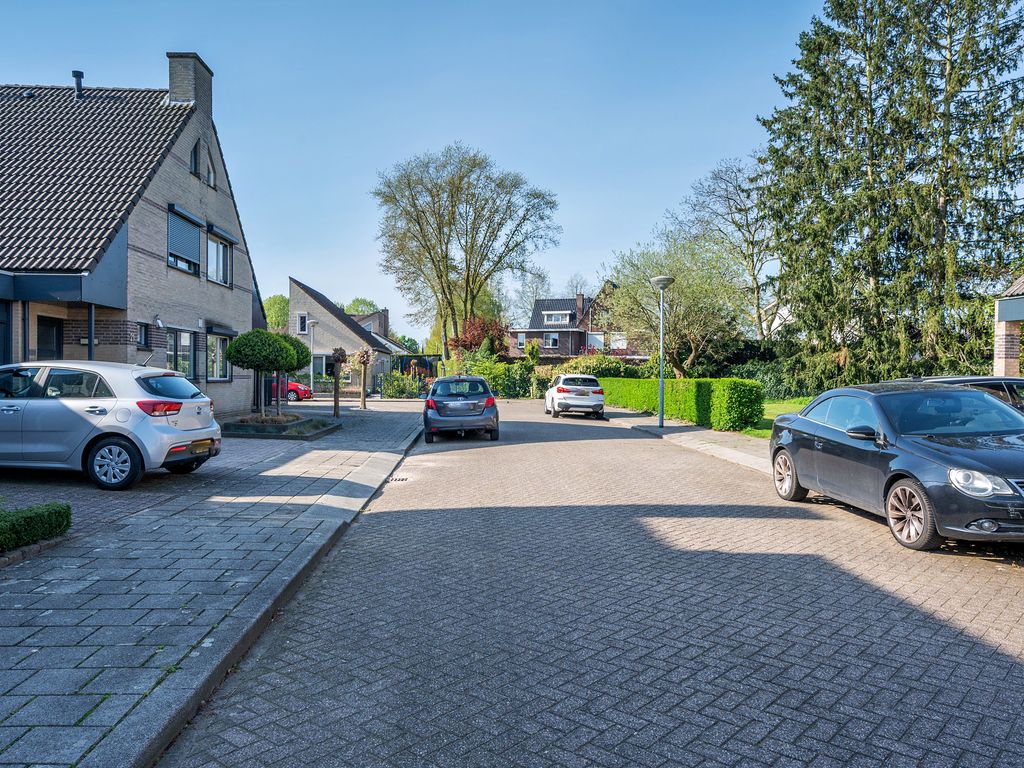 Jan van Broekhuizenstraat 17, VENLO