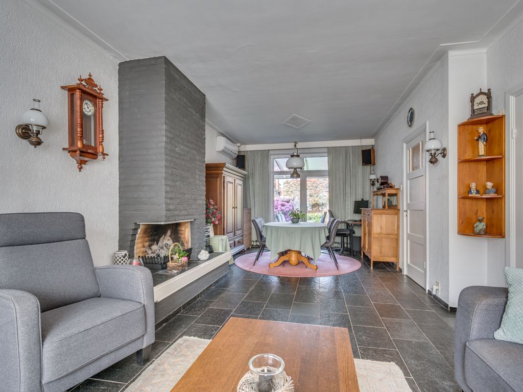 Manresastraat 35, VENLO