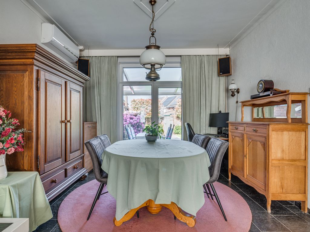 Manresastraat 35, VENLO