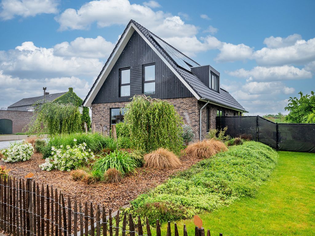 Huiskampweg 24, Venlo