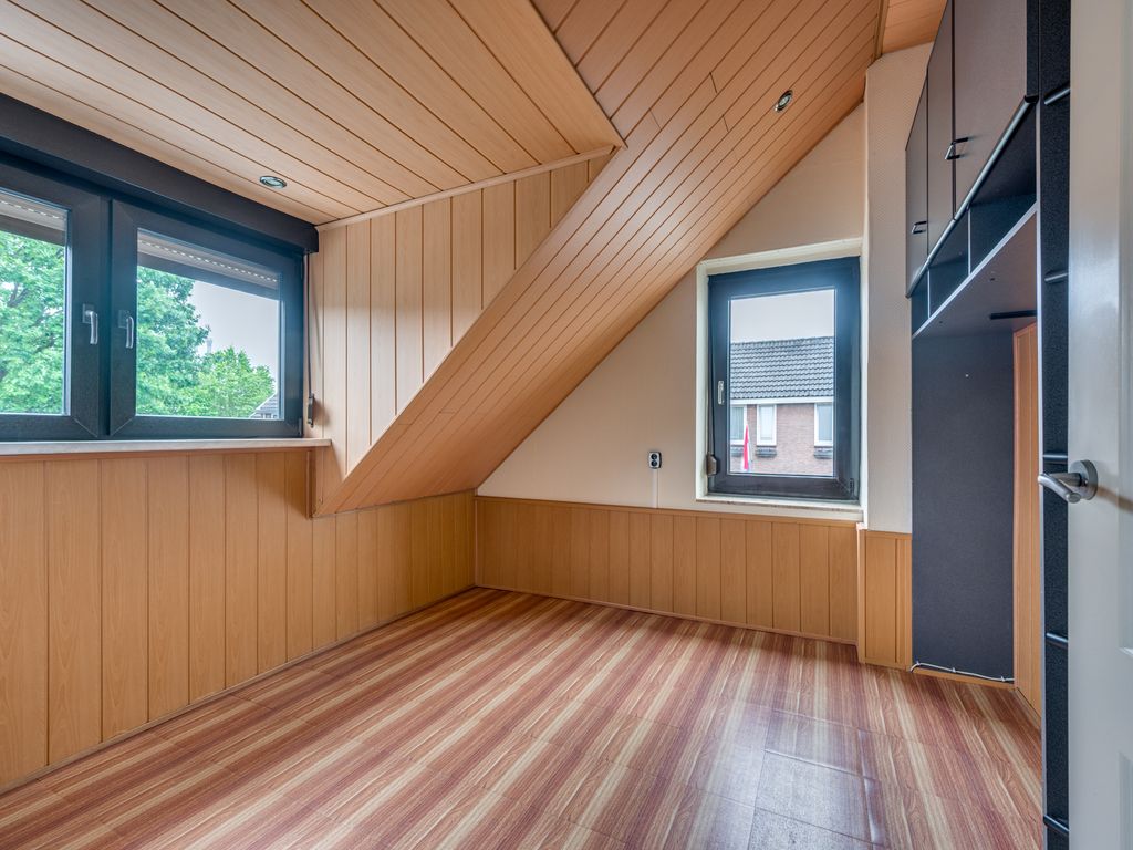 Breukenhof 30, TEGELEN