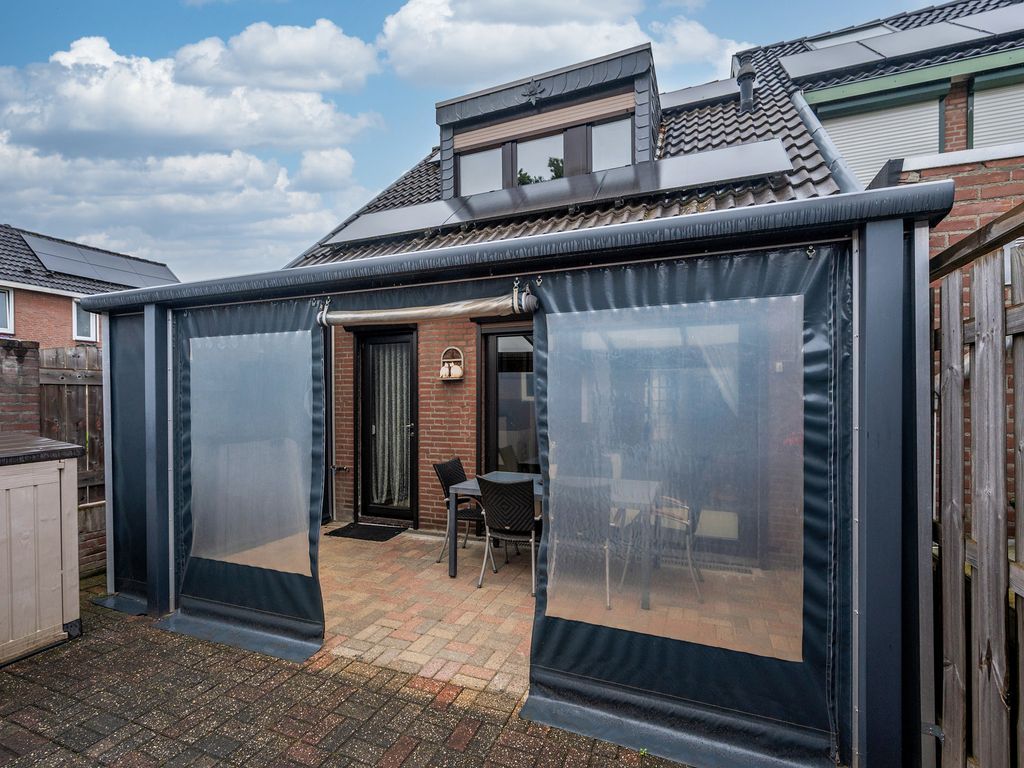 Breukenhof 30, TEGELEN