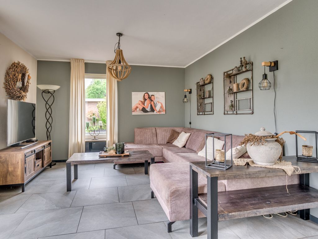Sint Lambertusweg 30a, REUVER