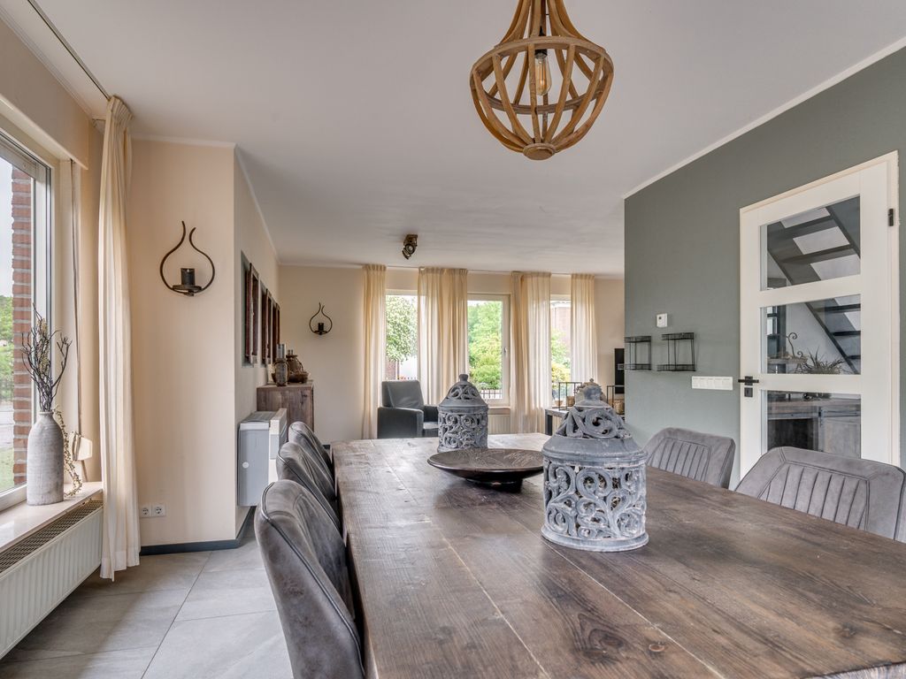 Sint Lambertusweg 30a, REUVER