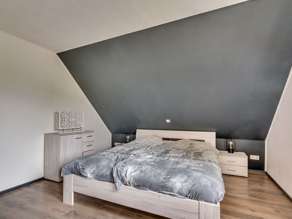 Sint Lambertusweg 30a, REUVER