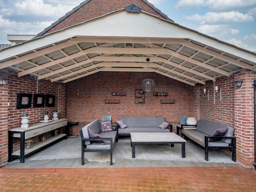 Sint Lambertusweg 30a, REUVER