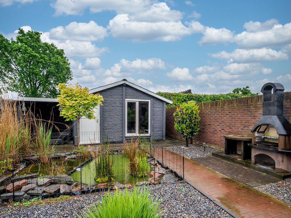 Sint Lambertusweg 30a, REUVER