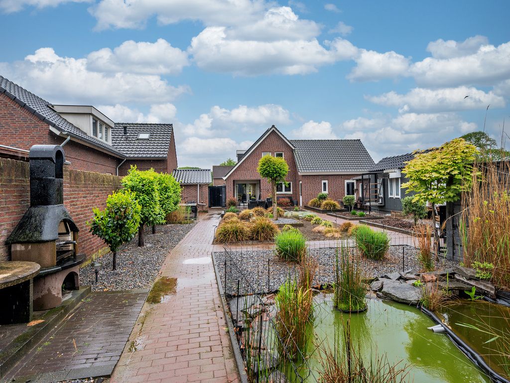 Sint Lambertusweg 30a, REUVER