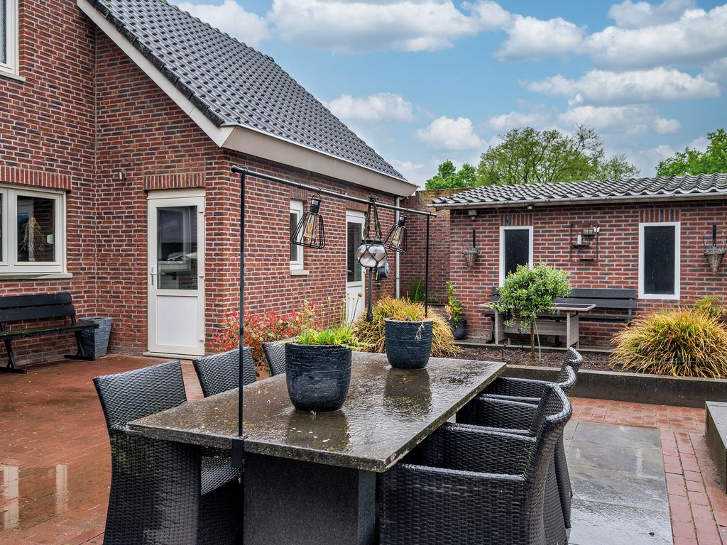 Sint Lambertusweg 30a, REUVER