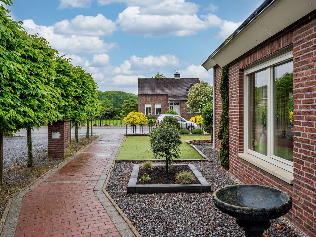 Sint Lambertusweg 30a, REUVER