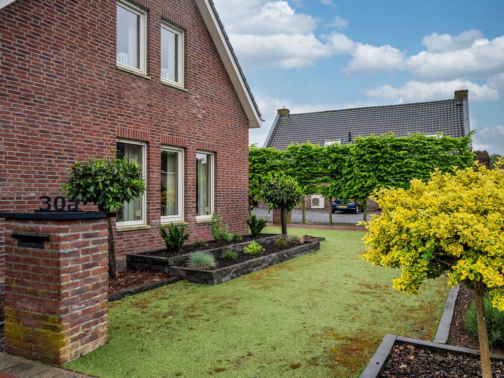 Sint Lambertusweg 30a, REUVER