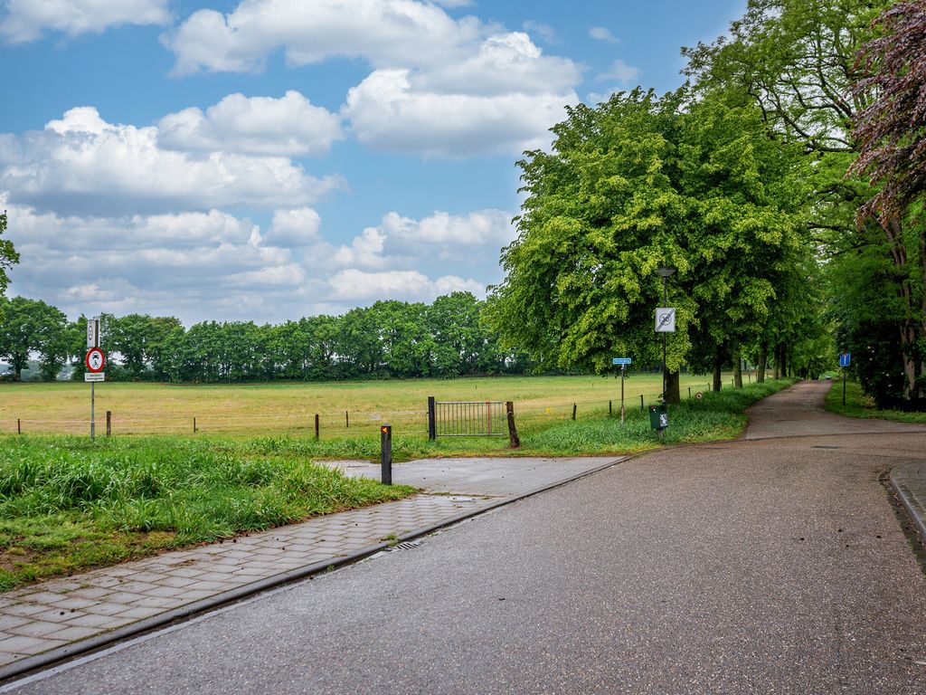 Sint Lambertusweg 30a, REUVER