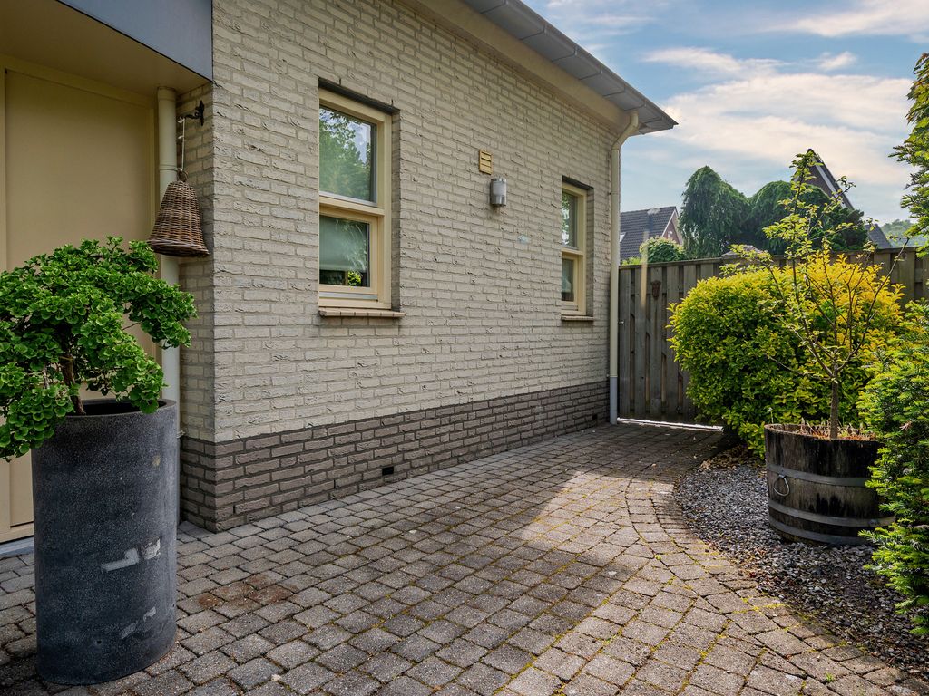 Paardebloem 1, VENLO