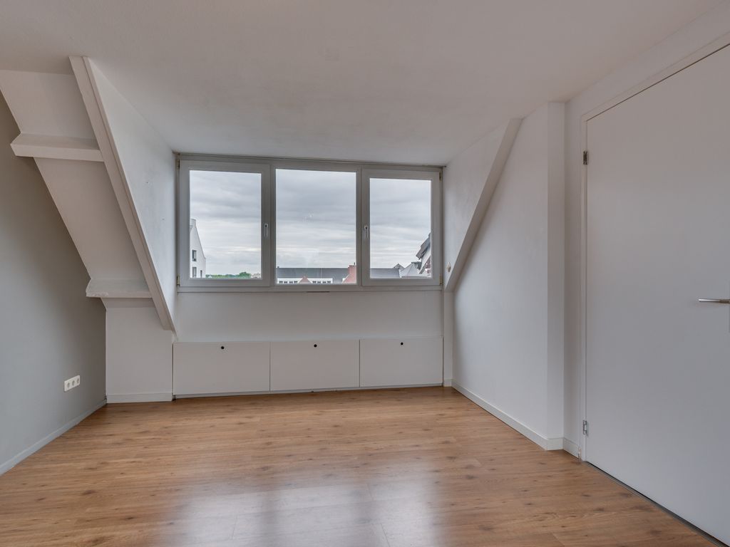 Rijksweg 94, VELDEN
