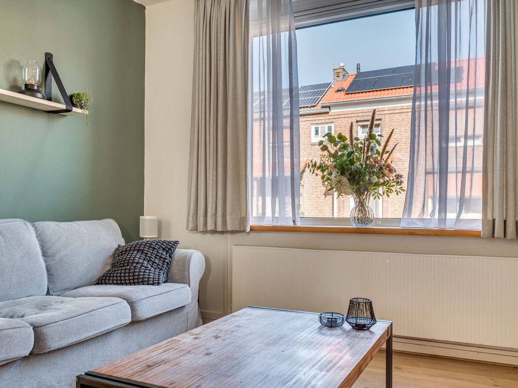Merelstraat 9, TEGELEN