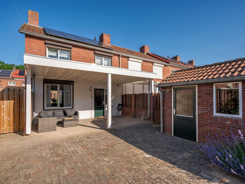 Merelstraat 9, TEGELEN