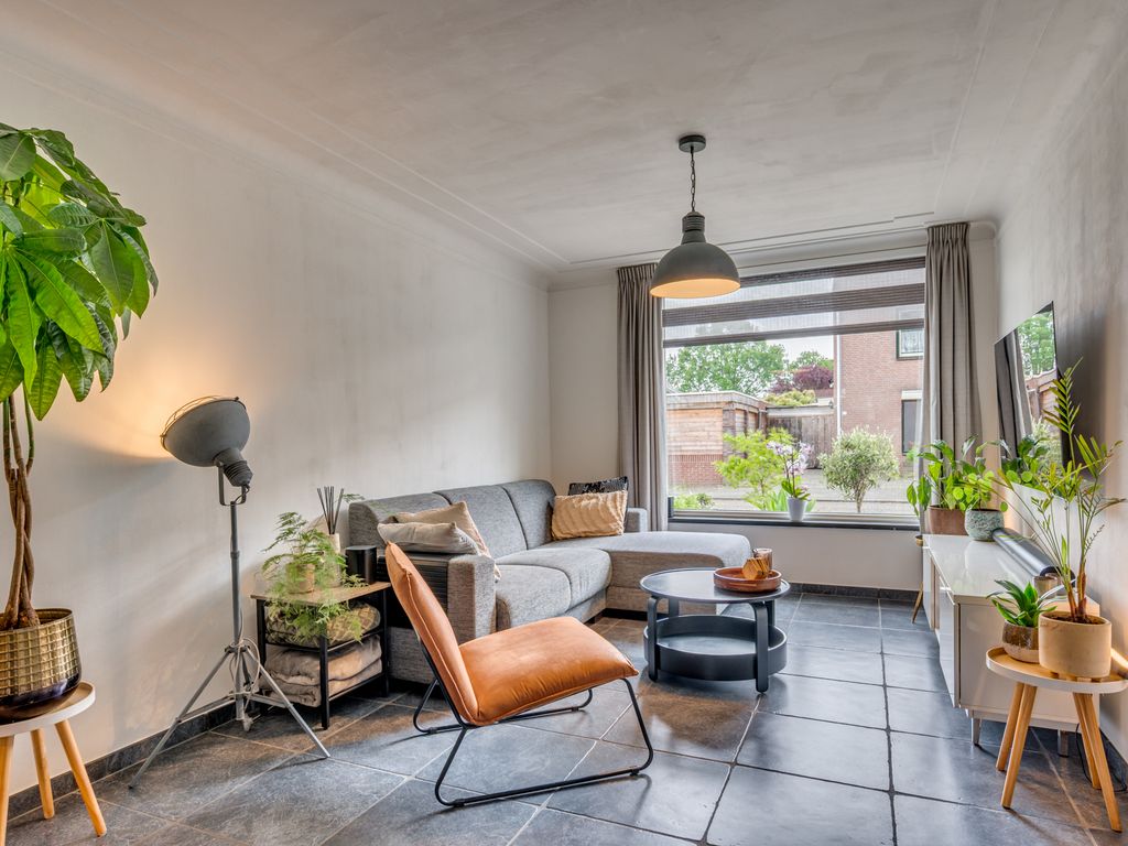 Lepelaarstraat 17, VELDEN