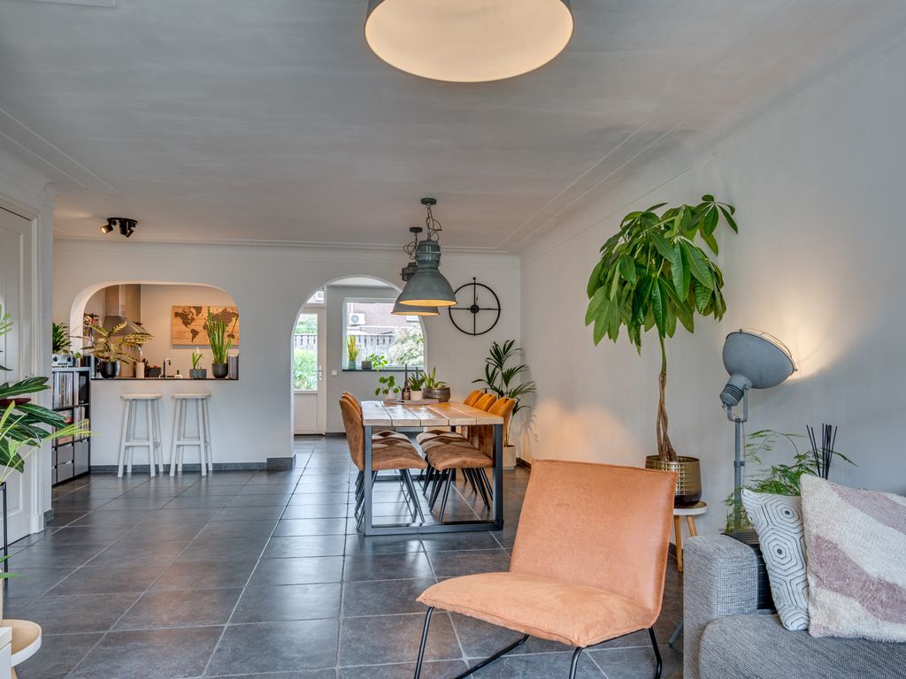 Lepelaarstraat 17, VELDEN