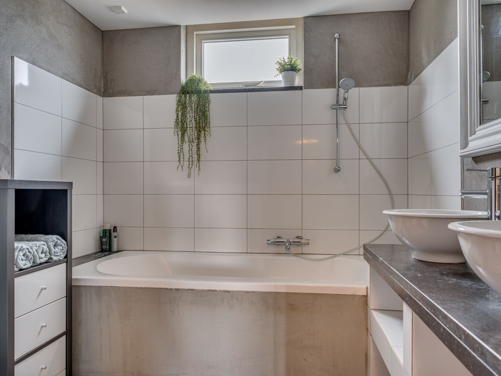 Lepelaarstraat 17, VELDEN
