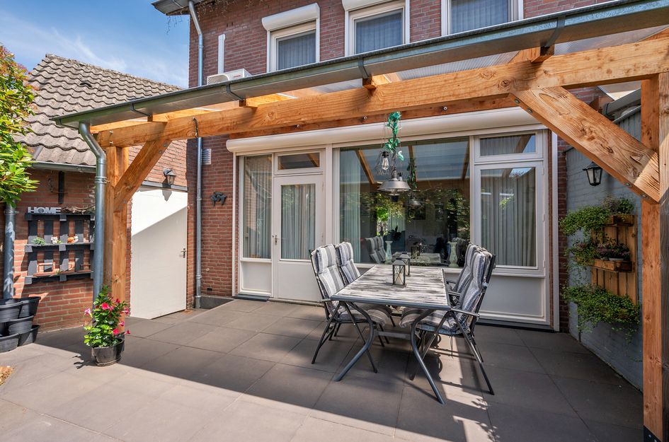 Hendrik van Veldekestraat 2
