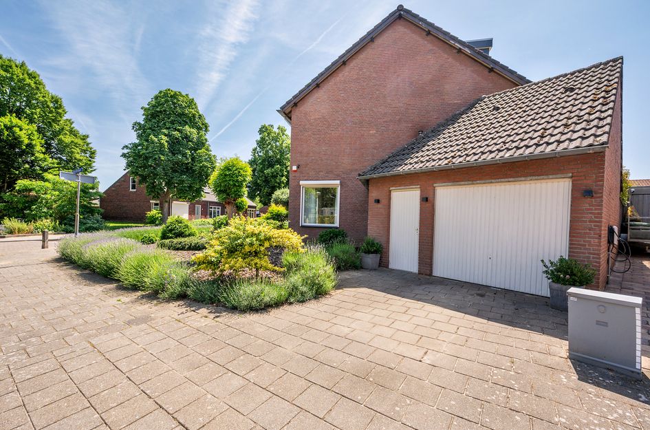 Hendrik van Veldekestraat 2