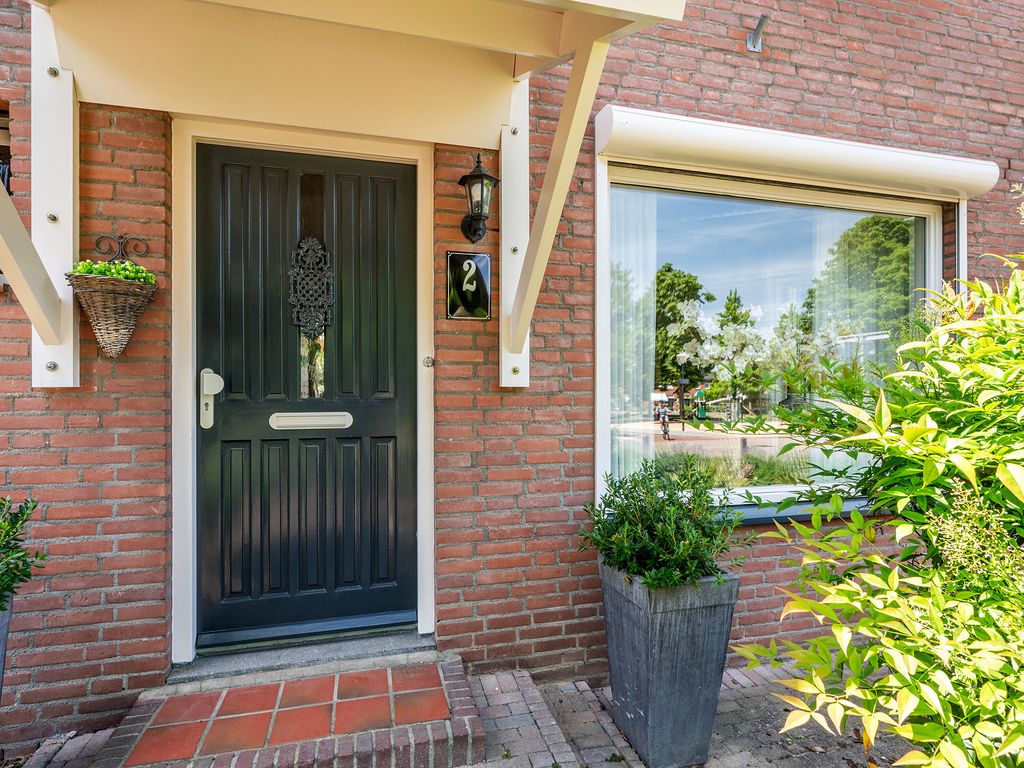 Hendrik van Veldekestraat 2, VENLO