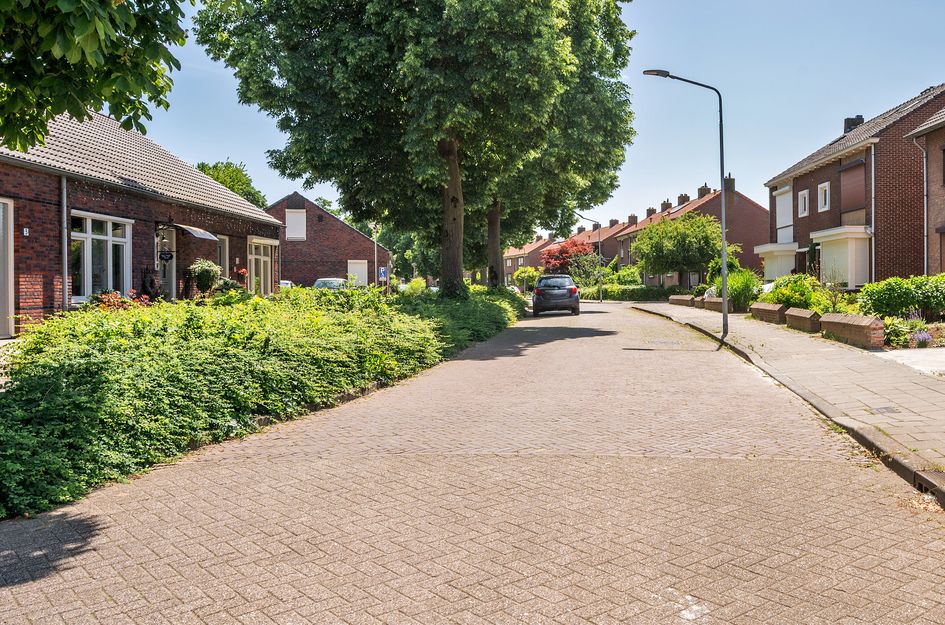 Hendrik van Veldekestraat 2