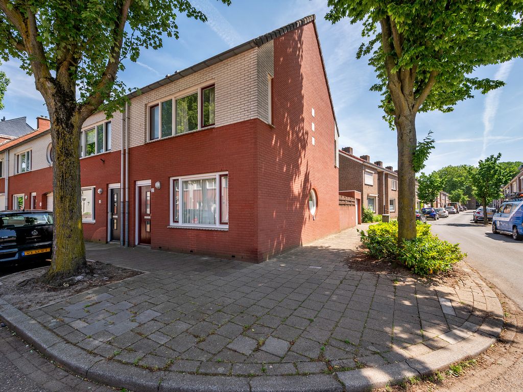 Sinselveldstraat 21, VENLO