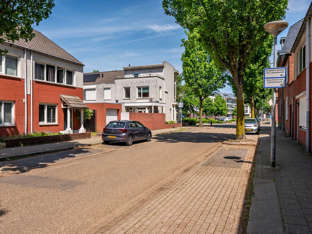 Sinselveldstraat 21, VENLO