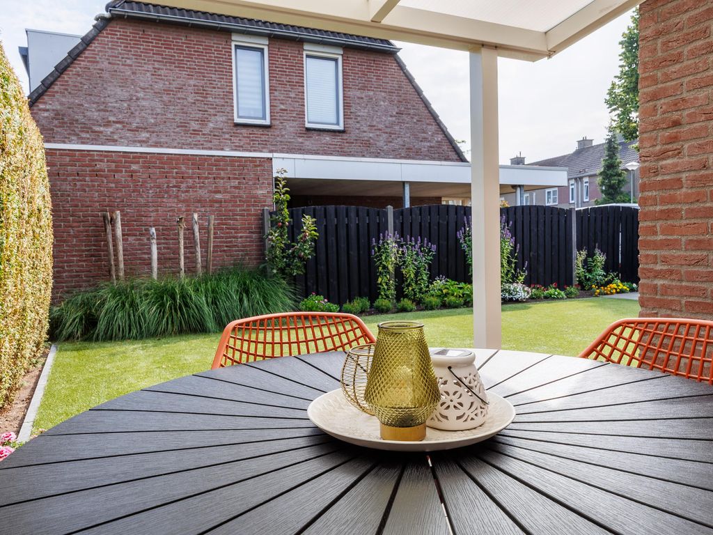 Van Renessestraat 11, SEVENUM