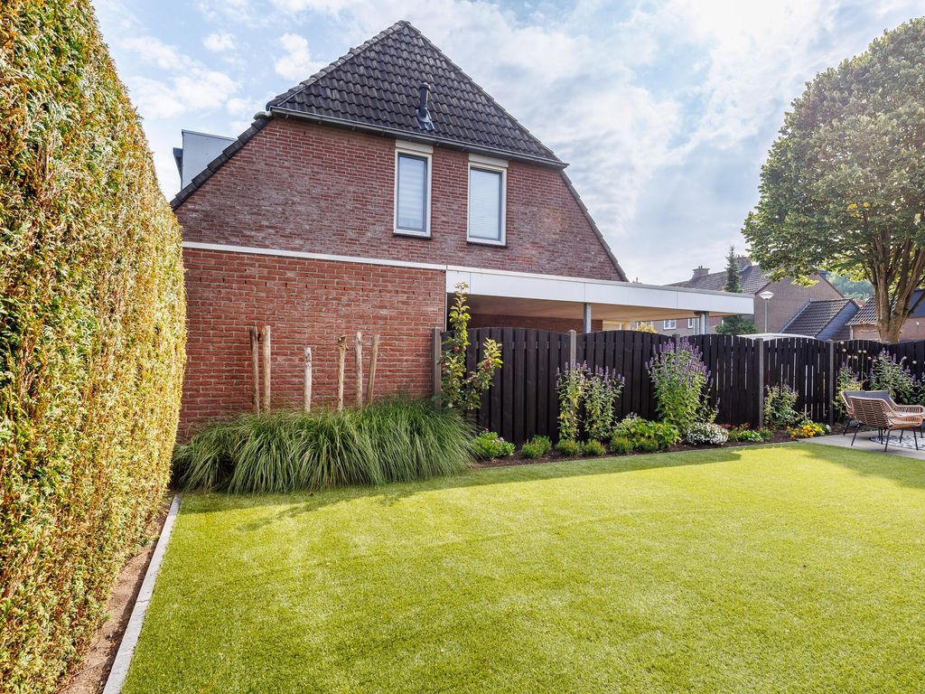 Van Renessestraat 11, SEVENUM