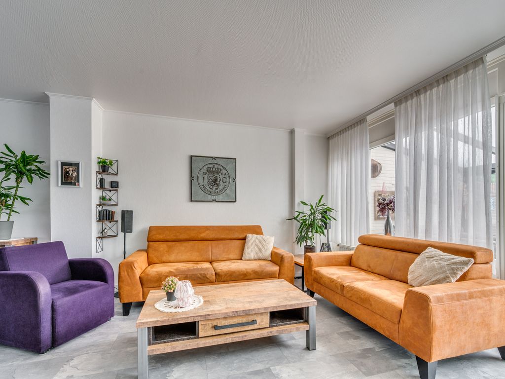 Hertog Alvastraat 42, VENLO
