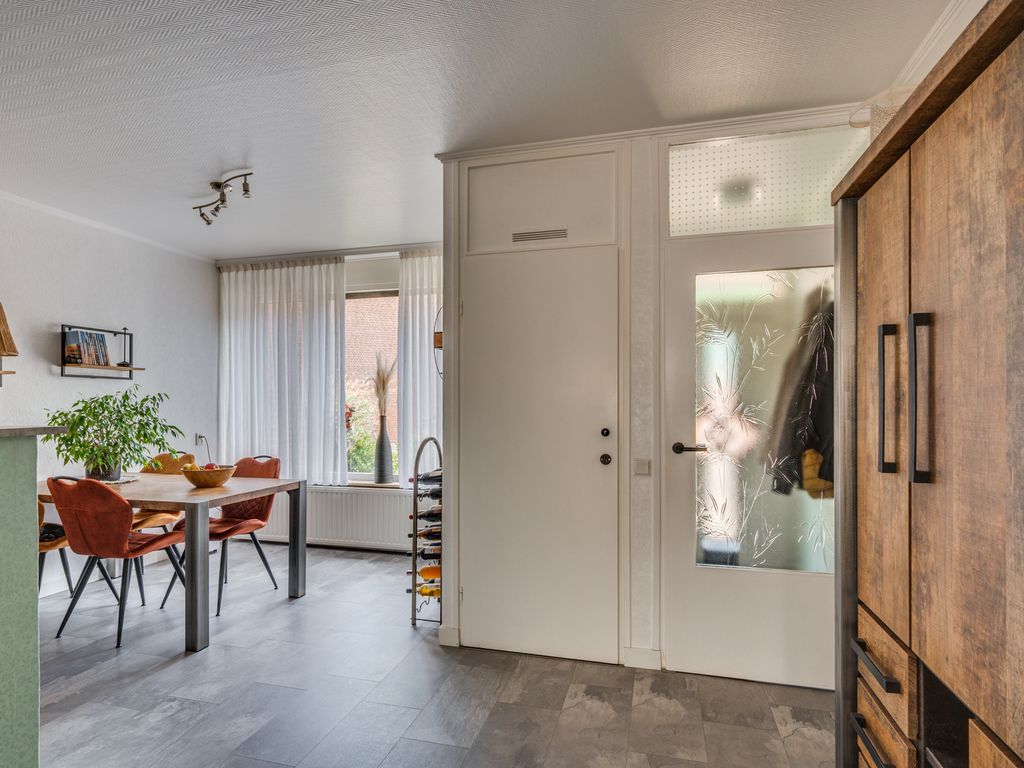 Hertog Alvastraat 42, VENLO