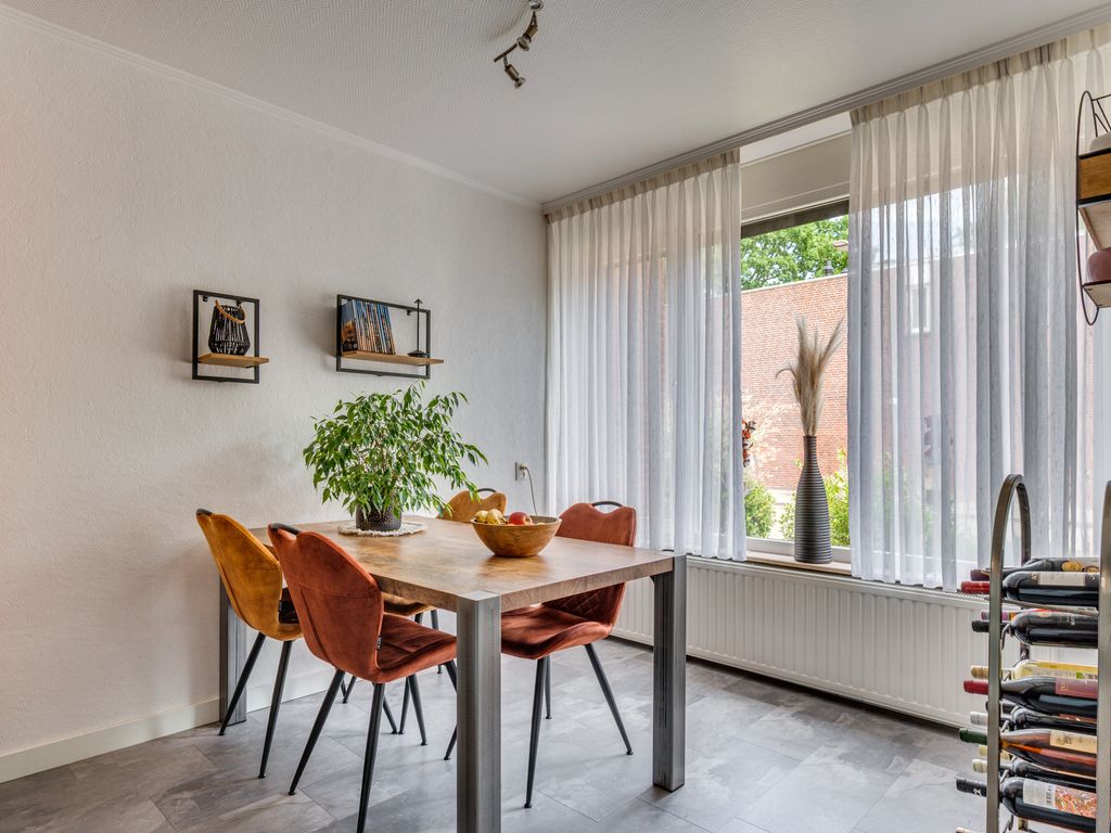 Hertog Alvastraat 42, VENLO