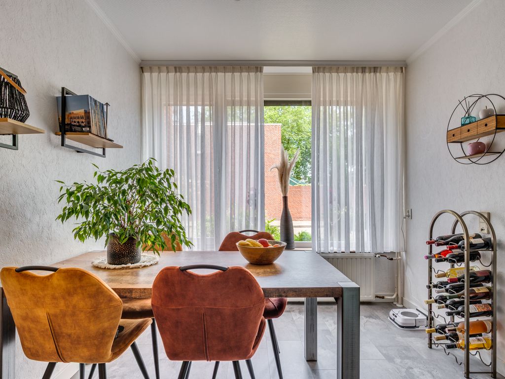 Hertog Alvastraat 42, VENLO