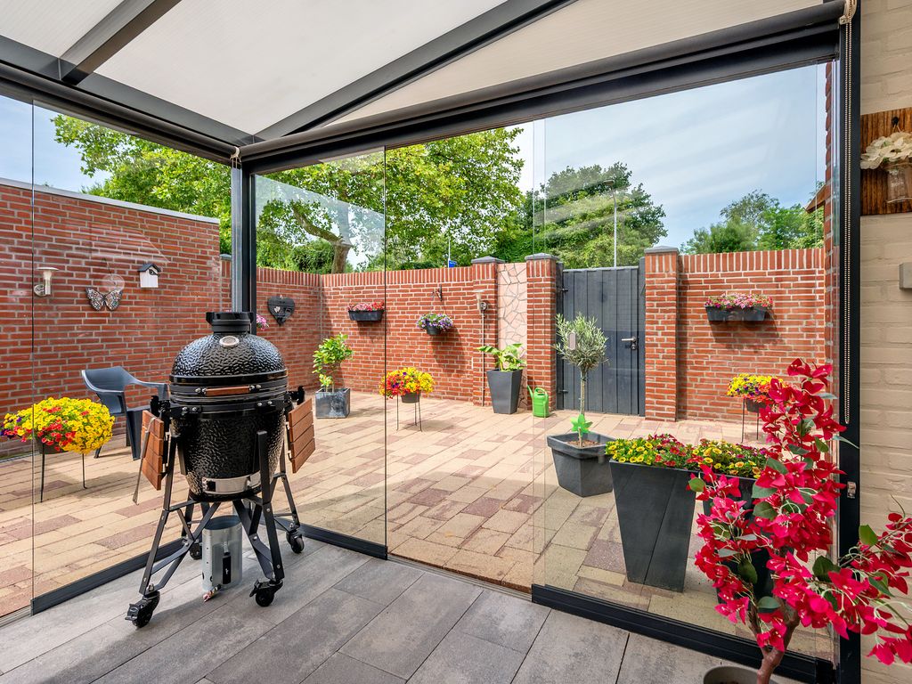 Hertog Alvastraat 42, VENLO