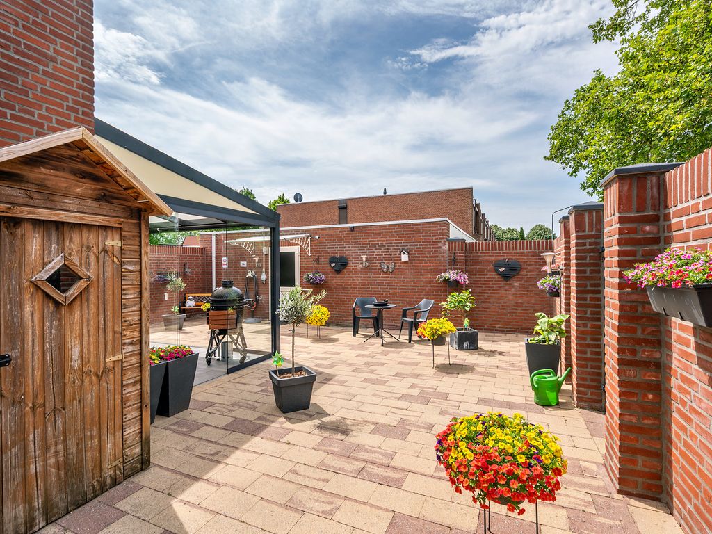 Hertog Alvastraat 42, VENLO