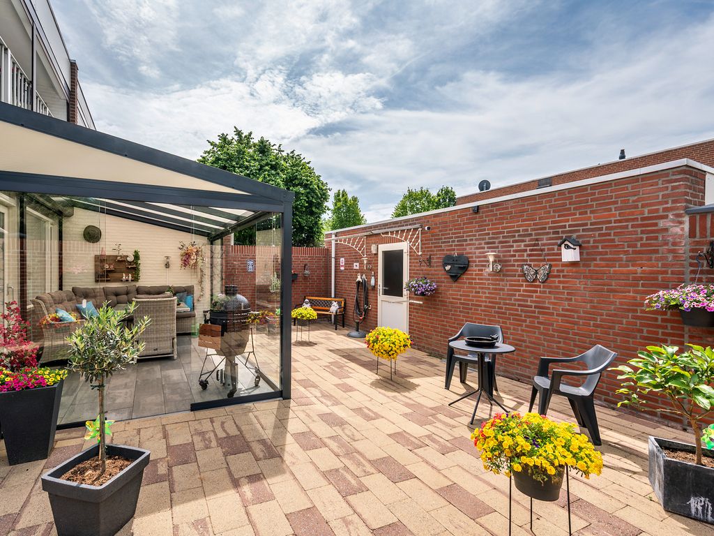 Hertog Alvastraat 42, VENLO